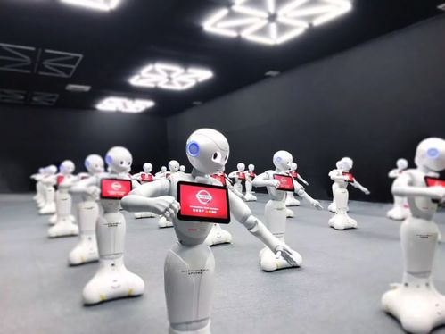 软银 Pepper 机器人化身东风日产汽车 智能助手